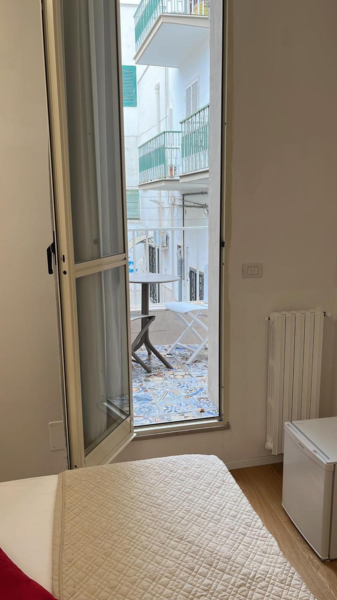 Rosarias Rooms Manfredonia Exterior photo